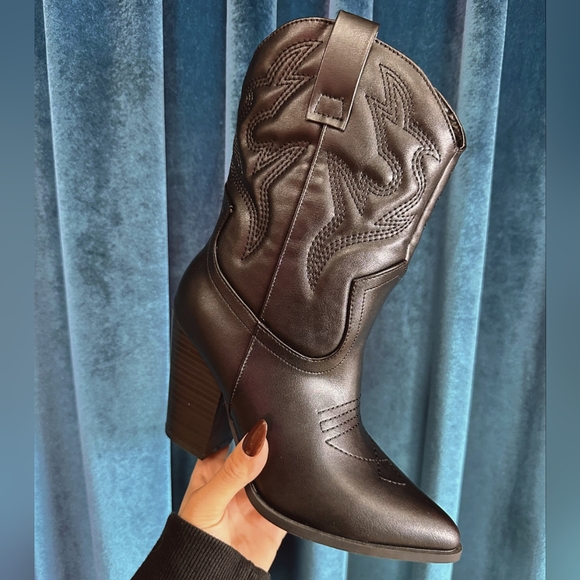 ANKLE WESTERN POINTED TOE BOOTS - Picture 5 of 7